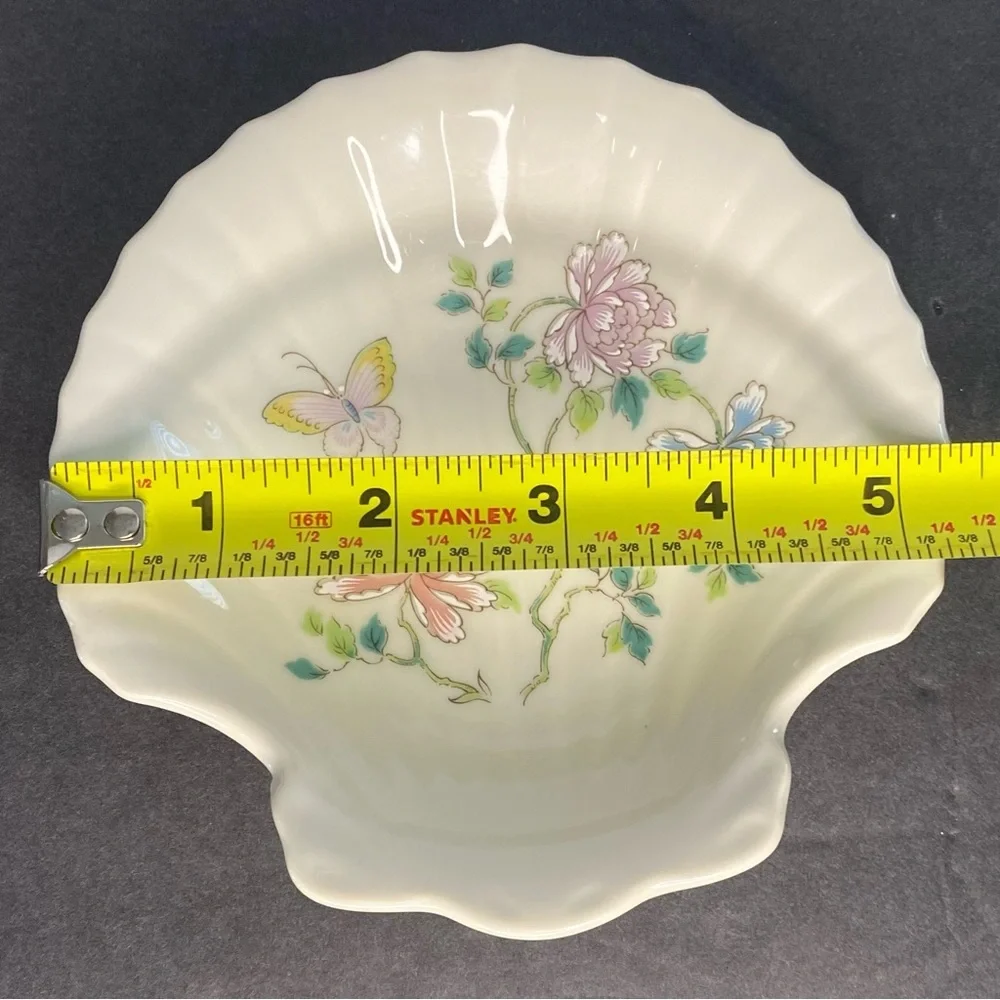 Vintage Takahashi San Francisco Floral Shell Dish
